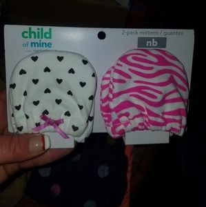 Newborn mittens